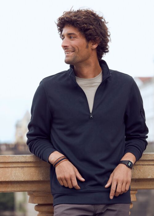 Basic Active Half Zip Thumbnail