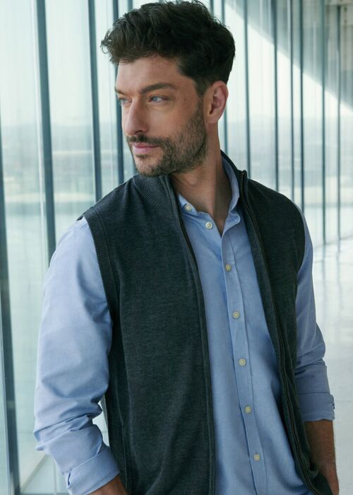 Sleeveless zip-through jumper Thumbnail