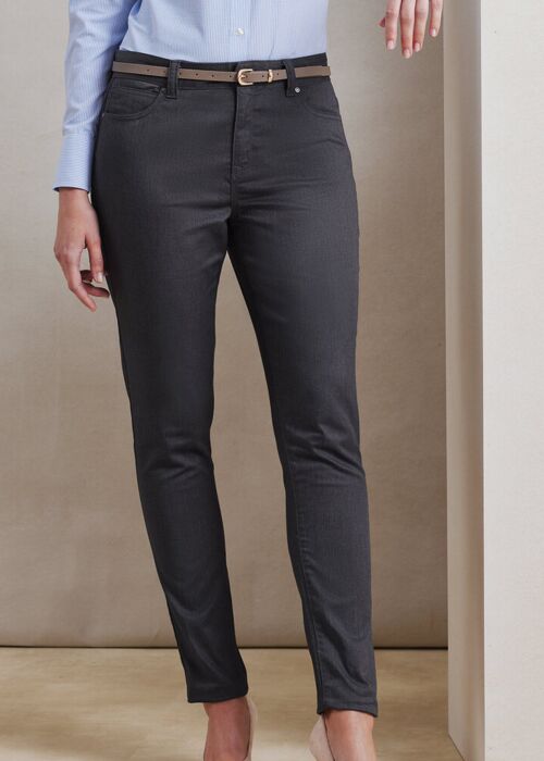 Women's performance chino jeans Thumbnail